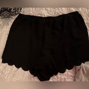 Black Scalloped Hem Shorts
